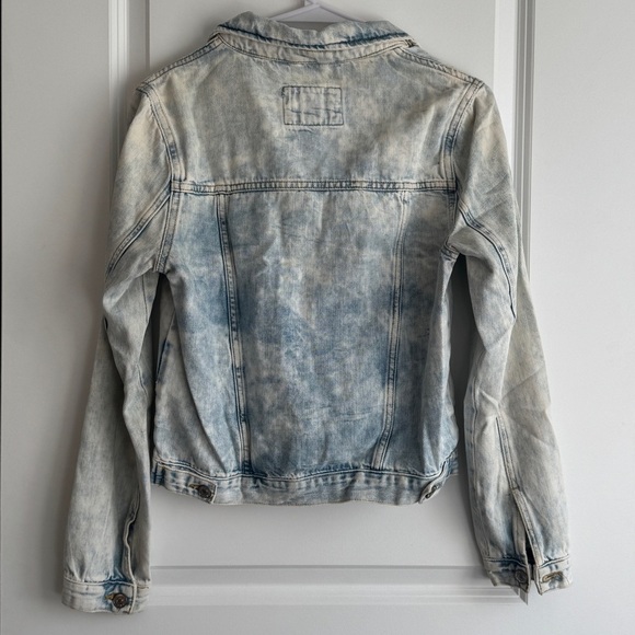 Forever 21 acid washed jean jacket size small - Picture 3 of 7